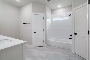 10301 Ashville Dr, Houston, TX 77051 - Photo 4