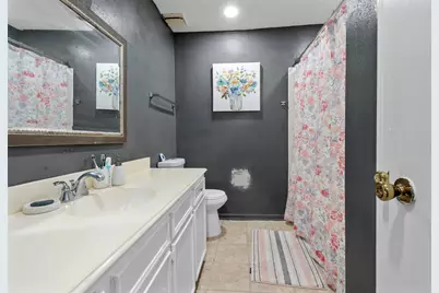 10706 Sagegreen Drive, Houston, TX 77089 - Photo 22