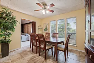 43 Quintana Dr, Galveston, TX 77554 - Photo 4