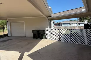 1310 Bayou Shore Dr, Galveston, TX 77551 - Photo 2