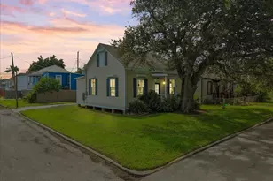 4201 Avenue R, Galveston, TX 77550 - Photo 4