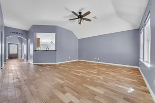 10514 Lauren Creek Dr, Baytown, TX 77523 - Photo 10