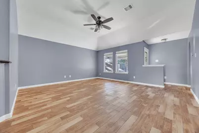 10514 Lauren Creek Drive, Baytown, TX 77523 - Photo 8