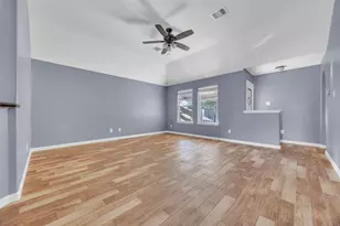 10514 Lauren Creek Dr, Baytown, TX 77523 - Photo 8