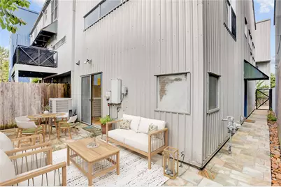 2720 Chenevert Street, Houston, TX 77004 - Photo 2