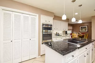 3830 E Creek Club Dr, Missouri City, TX 77459 - Photo 8