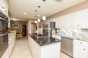 3830 E Creek Club Dr, Missouri City, TX 77459 - Photo 10