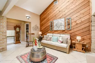 3830 E Creek Club Dr, Missouri City, TX 77459 - Photo 4