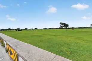 3 20th Ave N, Texas City, TX 77590 - Photo 36
