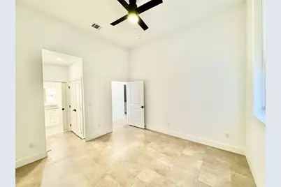 2102 Mechanic Street #101, Galveston, TX 77550 - Photo 6
