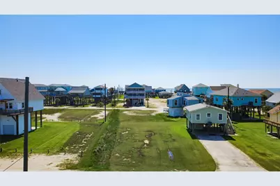 12886 Jean Lafitte Drive, Freeport, TX 77541 - Photo 4