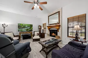 1719 Alta Vista Dr, Alvin, TX 77511 - Photo 10