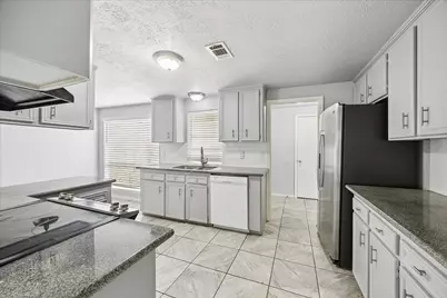 2110 Gray Falls Drive, Houston, TX 77077 - Photo 10