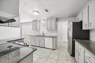2110 Gray Falls Dr, Houston, TX 77077 - Photo 10