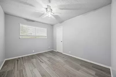 2110 Gray Falls Drive, Houston, TX 77077 - Photo 16