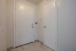 24010 Silversmith Ln, Katy, TX 77493 - Photo 6