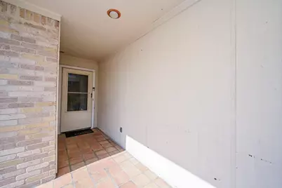 7735 Quail Meadow Drive, Houston, TX 77071 - Photo 6