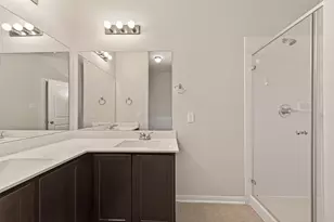 10010 Pine Valley Ct, Baytown, TX 77521 - Photo 14