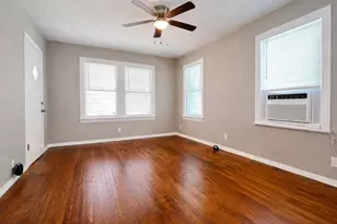 4917 Ave R 1/2, Galveston, TX 77551 - Photo 6