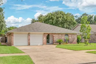 1801 Concord St, Deer Park, TX 77536 - Photo 2