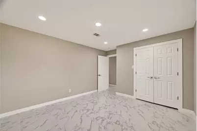 706 Scenic Drive, Baytown, TX 77521 - Photo 34