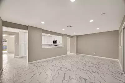 706 Scenic Drive, Baytown, TX 77521 - Photo 8