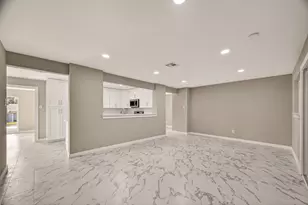 706 Scenic Dr, Baytown, TX 77521 - Photo 8