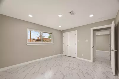 706 Scenic Drive, Baytown, TX 77521 - Photo 36