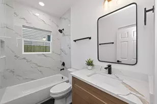 1110 Longleaf Pne St, Huffman, TX 77336 - Photo 28