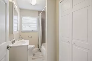 7706 Cedel Dr, Houston, TX 77055 - Photo 16