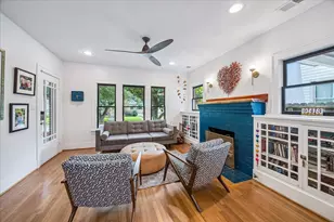 943 Teetshorn St, Houston, TX 77009 - Photo 10