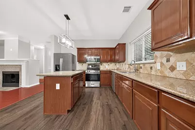 2638 Riverhollow Lane, Sugar Land, TX 77479 - Photo 6