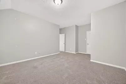 2638 Riverhollow Lane, Sugar Land, TX 77479 - Photo 32