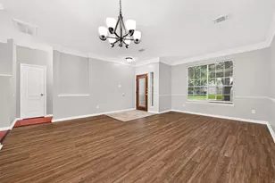 2638 Riverhollow Ln, Sugar Land, TX 77479 - Photo 4