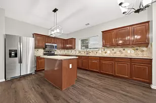 2638 Riverhollow Ln, Sugar Land, TX 77479 - Photo 16