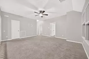 2638 Riverhollow Ln, Sugar Land, TX 77479 - Photo 34