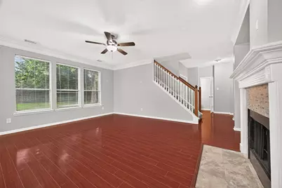 2638 Riverhollow Lane, Sugar Land, TX 77479 - Photo 14