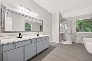 2638 Riverhollow Ln, Sugar Land, TX 77479 - Photo 40