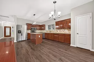 2638 Riverhollow Ln, Sugar Land, TX 77479 - Photo 28