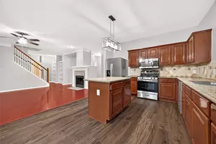 2638 Riverhollow Ln, Sugar Land, TX 77479 - Photo 24