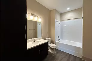 230 T C Jester Blvd, Houston, TX 77007 - Photo 6