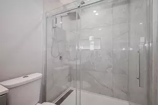 6058 Lyndhurst Dr, Houston, TX 77033 - Photo 46