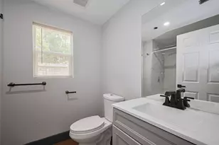 6058 Lyndhurst Dr, Houston, TX 77033 - Photo 26