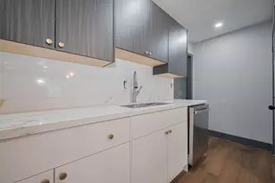 6058 Lyndhurst Dr, Houston, TX 77033 - Photo 16