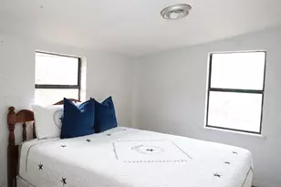 240 S Hillard St, Bellville, TX 77418 - Photo 8