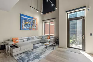 5005 Hidalgo Street St, Houston, TX 77056 - Photo 1