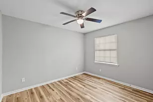 1927 Ave M 1/2, Galveston, TX 77550 - Photo 12