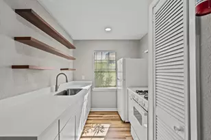 1927 Ave M 1/2, Galveston, TX 77550 - Photo 1