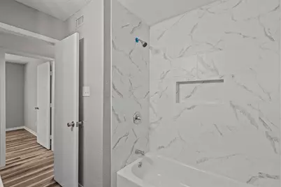 1927 Ave M 1/2 #4, Galveston, TX 77550 - Photo 10