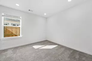 427 Zeus Mountain Dr, Crosby, TX 77532 - Photo 6